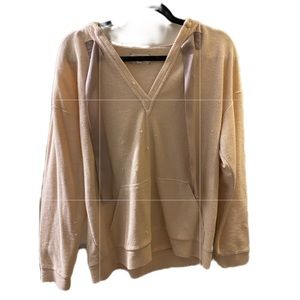 Lou @ Grey cream colored hoodie